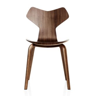 Fritz Hansen Grand Prix Stuhl, Walnuss natur