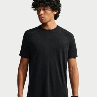 Nike Mens Lab | Running Wool-Blend Short-Sleeve Top in Black | IO2203-010