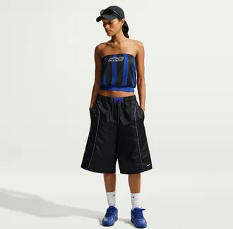 Nike Womens Nike Sportswear Loose Mid-Rise Woven Shorts in Black | IV5021-010