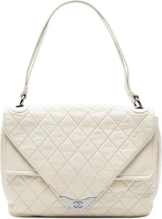 Chanel Borsa a spalla CC Envelope Double Flap imbottita in pelle di agnello trapuntata 2006-2008 - Bianco