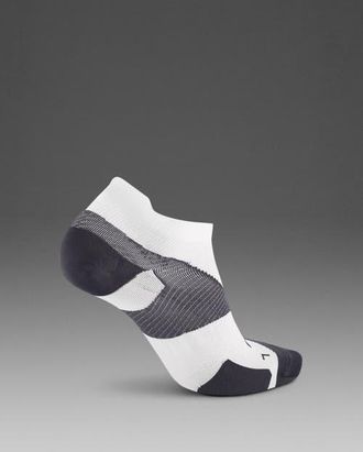 2XU Vectr Ultralight 1/4Crew Socks in White/grey at Nordstrom, Size X-Large