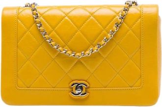 Chanel Pre-owned Vintage Quilted Crossbody Bag - Dames - Vintage Schoudertas - Geel - ONE Size - Leer - Vintage