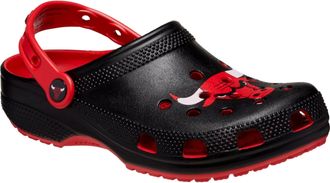 Crocs Mens Crocs NBA Classic Clogs Chicago Bulls 208650