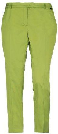 Twin-Set PARTES DE ABAJO - Pantalones en YOOX.COM