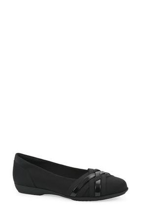 White Mountain Chic Flat in Black/Nylon at Nordstrom Rack, Size 6.5
