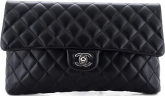 Chanel Classic Flap Quilted Lambskin clutch bag - Zwart