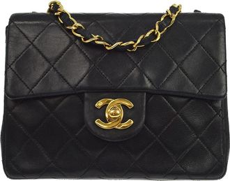 Chanel Vintage Square Classic Single Flap Quilted Lambskin Black Leather Handbag (Pre-Owned)