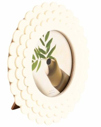 Sagebrook Home 4X4 Round Scalloped Photo Frame