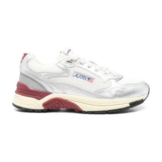 Autry Zilveren Sneakers met Reelwind Sluiting - Dames - Sneakers - Grijs - 39 EU - Su&egrave;de - Schoenen
