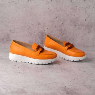 Wonders Womens Wild Apricot Loafers In Orange