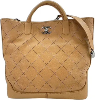 Chanel Beige Tote Bag (Pre-Owned)