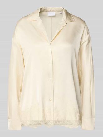 Jake*s Relaxed Fit Bluse aus Viskose mit Spitzenbesatz in Beige, Gr&ouml;&szlig;e 40