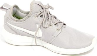 Nike Grijze Stoffen Schoenen Roshe Two Stijl - Dames - Hardloopschoenen - Grijs - 36 1/2 EU - Fitness
