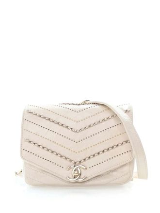 Chanel 2018-2019 Mini Chevron Crinkled Calfskin Embellished Envelope Flap crossbody bag - women - Calf Leather - One Size - White