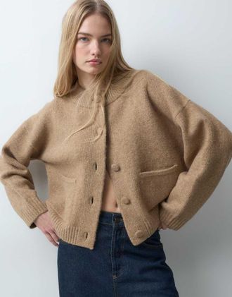 Jacqueline de Yong cardigan girocollo in marrone chiaro
