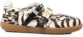 Ganni Schoenen, Dames, Wit, 39 EU, Satijn, Feminine Buckle Flats