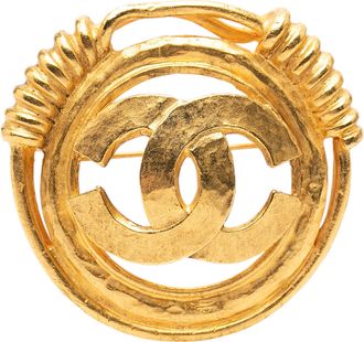 Chanel Pre-owned Womens Gold Plated Cc Spring Round Brooch - Beige - One Size
