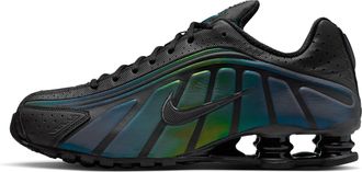 Nike Mens Shox R4 SE Shoes with Reflective Accents in Black | IM6596-001