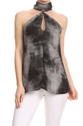 Ariella High Neck Tie-Dye Keyhole Top In Charcoal