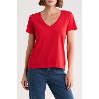 Madewell Softfade V-Neck Tee in Varsity Red at Nordstrom Rack, Size X-Small