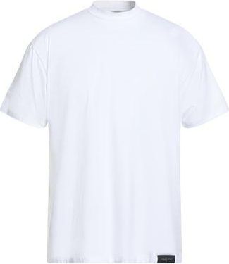 low brand TOPS - T-shirts auf YOOX.COM