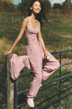 Alo | Low Rise Megastar Cargo Pants in Vintage Pink, Size: Medium