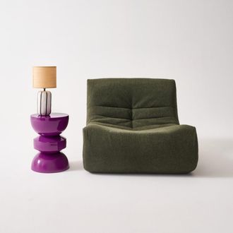 Sweeek Mesa auxiliar de metal con efecto glassy, violeta