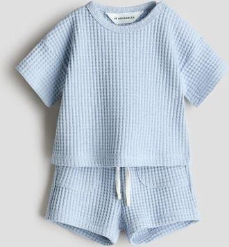 H&M 2-piece waffled cotton set in Light Blue at Nordstrom, Size Newborn