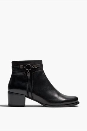 Regarde le ciel Womens Jolene-29 Ankle Boot In Black