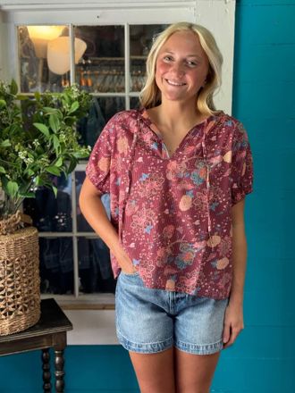 Dylan Camelia Short Sleeve Top In Red Multi