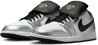 Nike Jordan Air Jordan 1 Low SE Basketball Sneaker in White/metallic Silver at Nordstrom, Size 11.5
