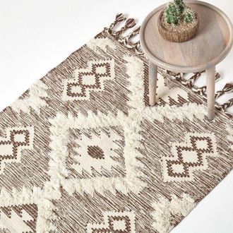Homescapes Homescapes - Lhasa Handwoven Brown and Cream Textured Diamond Pattern Kilim Wool Rug, 90 x 150 cm