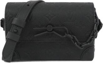 Louis Vuitton Black Leather Shoulder Bag (Pre-Owned)