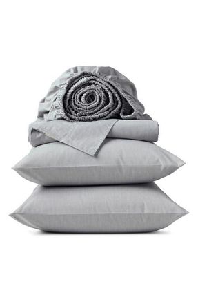 Coyuchi Crinkled Organic Cotton Percale Sheet Set in Graphite Chambray at Nordstrom, Size California King