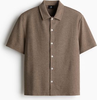 H&M Kurzarmhemd aus Jersey in Regular Fit - Beige