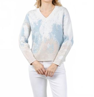 Kinross Cashmere Sequin Jacquard Vee Sweater In Mist/multi