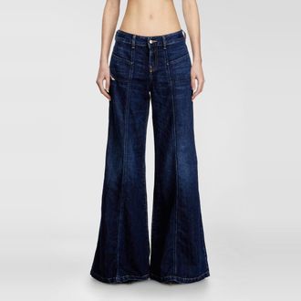 Diesel Flare Jeans Low Waist D-Akii, Dark blue, Zip fly