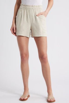 Wit & Wisdom Skyrise Patch Pocket Shorts in Heather Ecru at Nordstrom, Size X-Large
