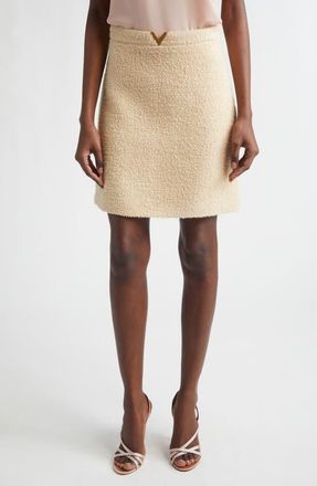 Valentino V-Detail Boucl&eacute; Tweed Skirt in White at Nordstrom, Size 6 Us