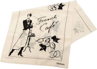 Chanel Pre-owned Scarves, female, White, Size: ONE SIZE Pre-owned The French Caf&eacute; Scarf