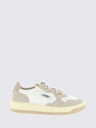 Autry Medalist Low Trainers in Smooth Calfskin with Perforated Toe