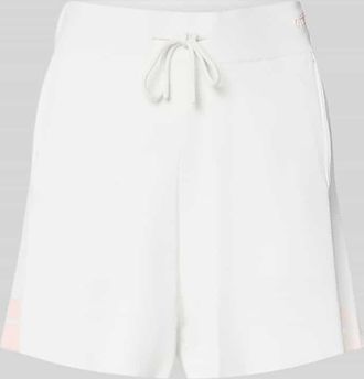 Guess Wide Fit Shorts aus Viskose-Mix Modell Gabry in Offwhite, Gr&ouml;&szlig;e XL