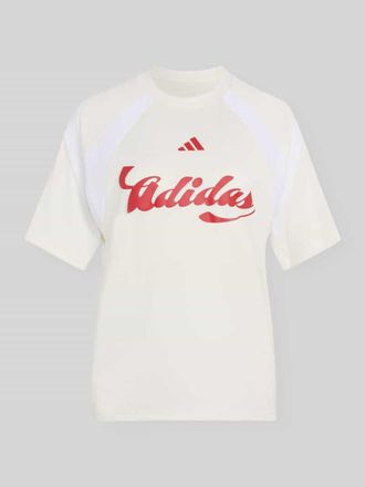 adidas Regular Fit T-Shirt mit Logo-Applikation in Offwhite, Gr&ouml;&szlig;e XL