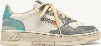 Autry MEDALIST LOW SUPER VINTAGE SNEAKERS IN ASH AND SEA LEATHER
