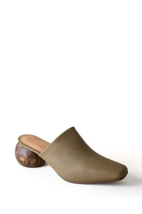 Huma Blanco Mina Mule in Olive at Nordstrom, Size 40
