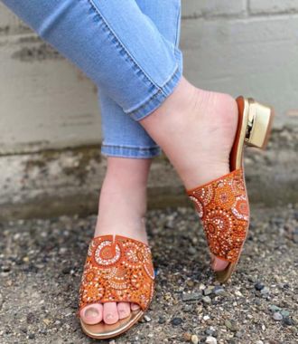 Django & Juliette Womens Tammy Suede Sandal In Orange