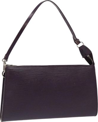 Louis Vuitton Pochette Accessoires Epi Leather Purple Leather Bag (Pre-Owned)