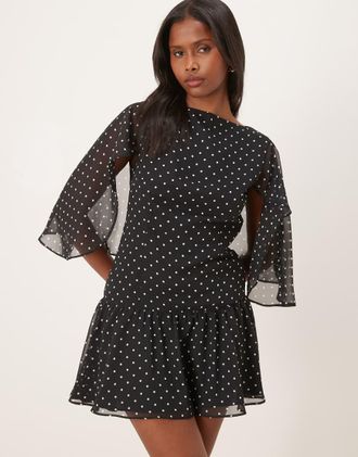 Asos Vestito corto nero a pois con mantella in chiffon-Multicolore