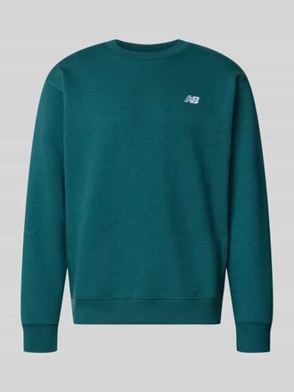 New Balance Sweatshirt mit Rundhalsausschnitt und Label-Stitching in Dunkelgruen, Gr&ouml;&szlig;e XXL