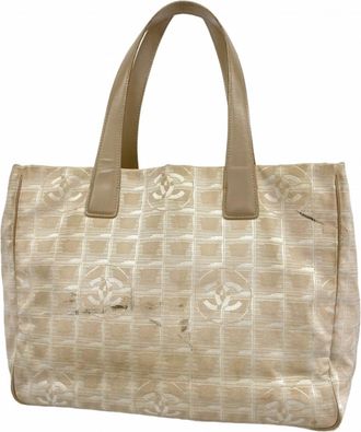 Chanel Beige Nylon Tote Bag (Pre-Owned)